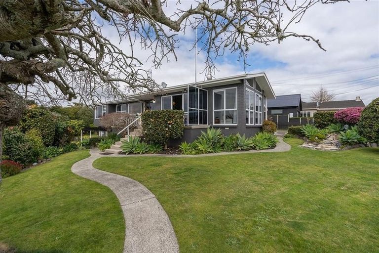 Photo of property in 61 Saint Andrews Terrace, St Andrews, Hamilton, 3200