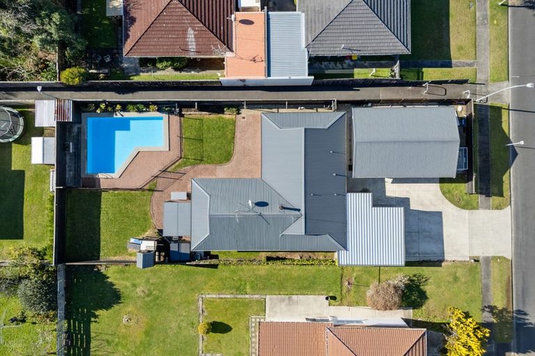 Photo of property in 27 Glen Lynne Avenue, Queenwood, Hamilton, 3210