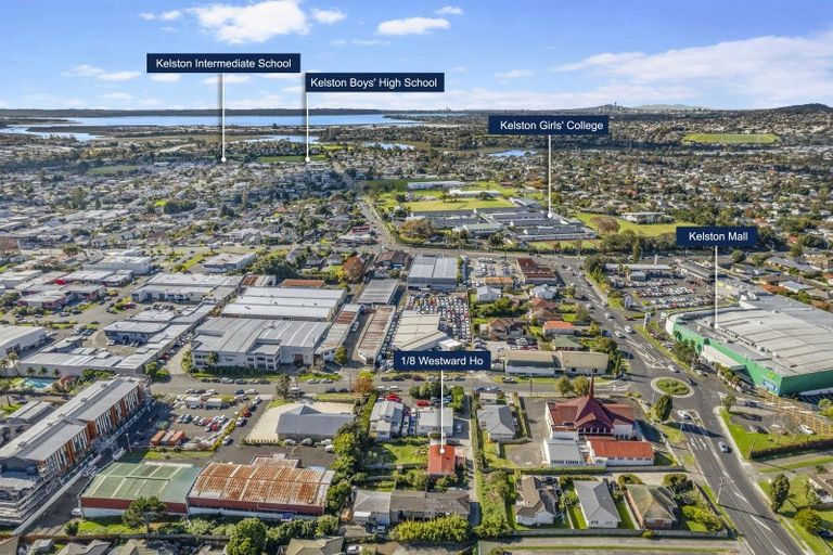 Photo of property in 1/8 Westward Ho, Glen Eden, Auckland, 0602