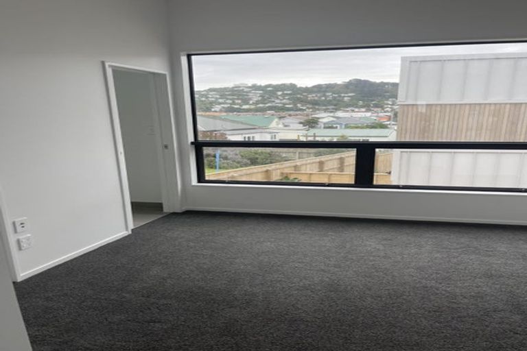 Photo of property in 1a Mamari Street, Rongotai, Wellington, 6022