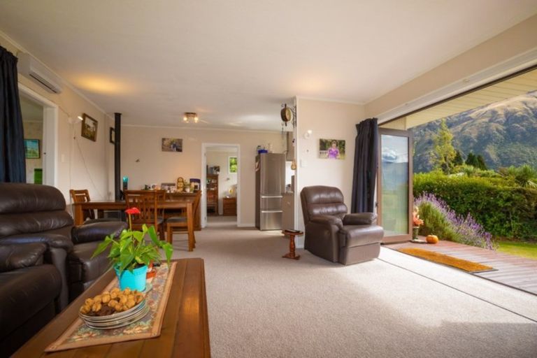 Photo of property in 37 Kent Street, Kingston, Athol, 9793