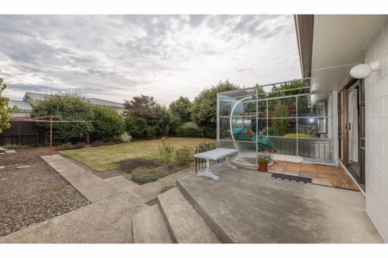 Photo of property in 2/81 Briggs Road, Shirley, Christchurch, 8052