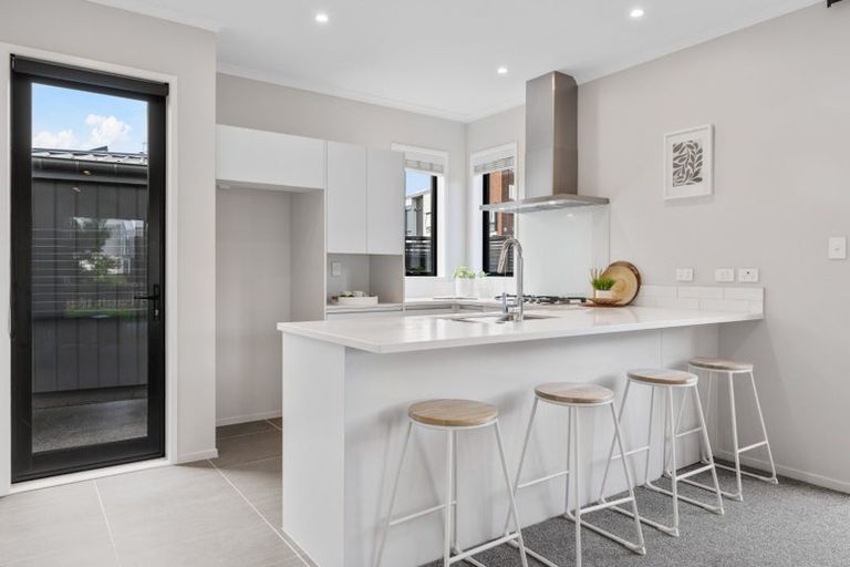 Photo of property in 62 Nugget Avenue, Hobsonville, Auckland, 0616