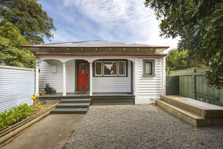 Photo of property in 4 Napier Road, Terrace End, Palmerston North, 4410