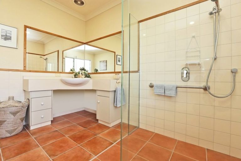 Photo of property in 59 Whiting Crescent, Greenmeadows, Napier, 4112