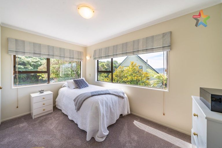 Photo of property in 18 Jacaranda Grove, Maungaraki, Lower Hutt, 5010