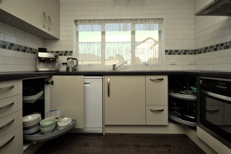 Photo of property in 23 Muirfield Street, Wattle Downs, Auckland, 2103