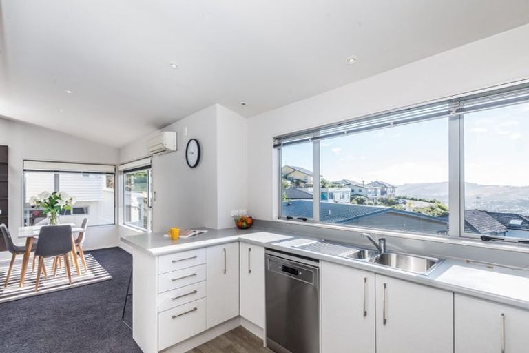 Photo of property in 35 Meadowcroft Grove, Johnsonville, Wellington, 6037