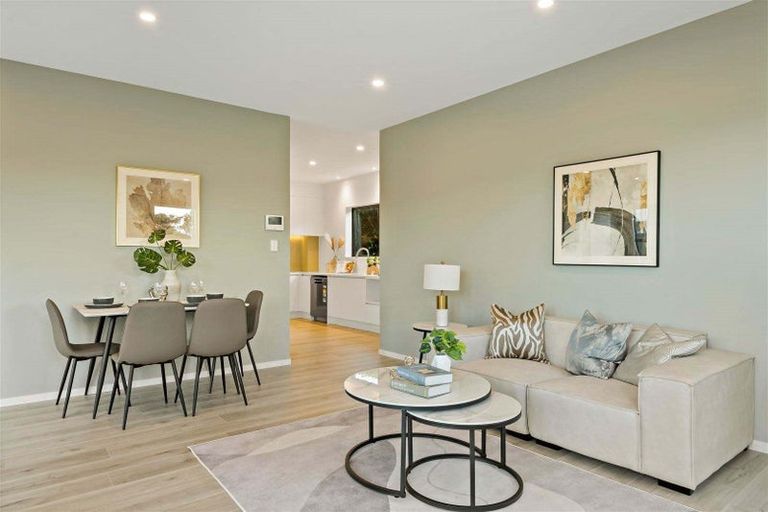 Photo of property in 14a Notre Dame Way, Albany, Auckland, 0632