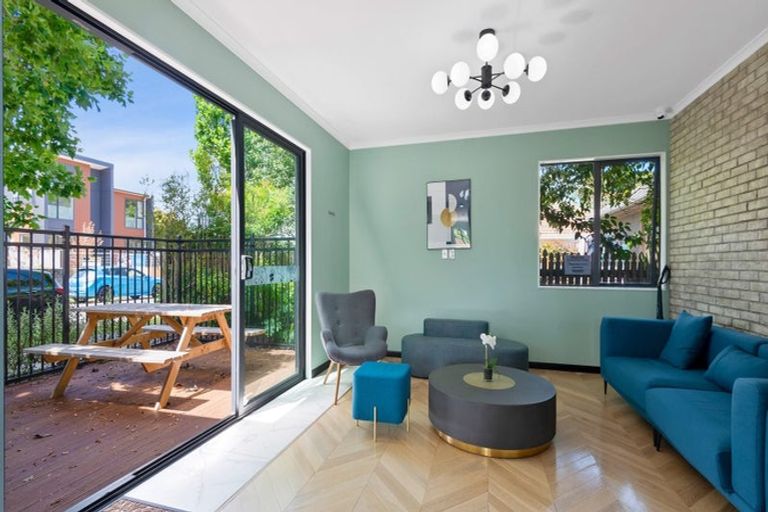 Photo of property in 6 Brookfield Avenue, Onehunga, Auckland, 1061