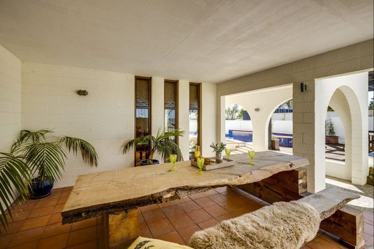 Photo of property in 74 Le Quesne Road, Bay View, Napier, 4104