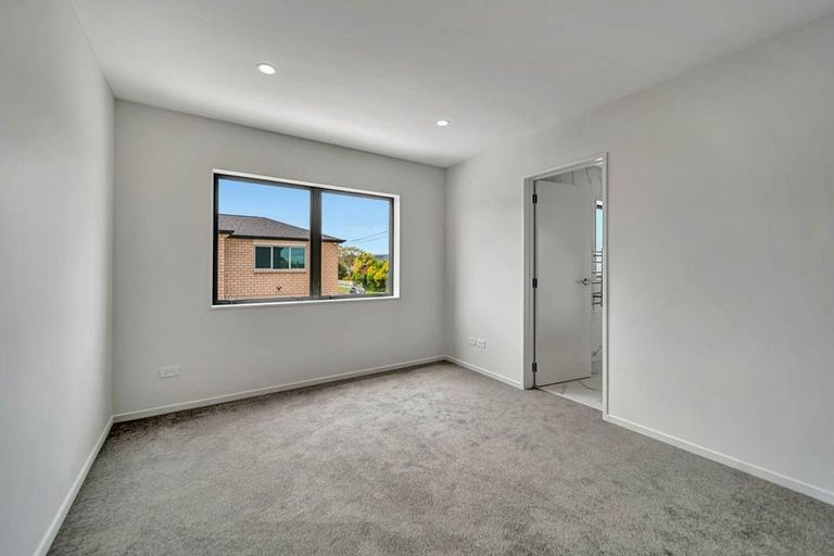 Photo of property in 24a Fernaig Street, Papakura, 2110