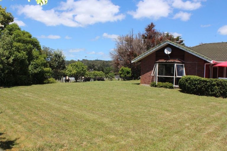 Photo of property in 38 Henson Road, Whitford, Howick, 2571