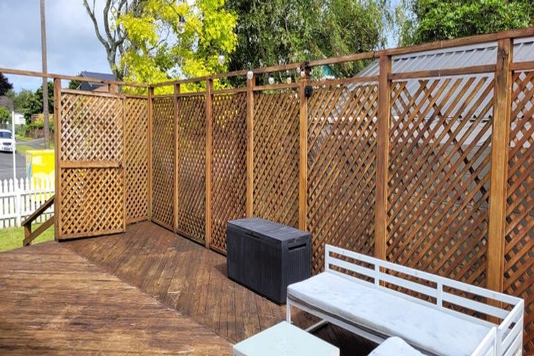 Photo of property in 147 Govett Avenue, Frankleigh Park, New Plymouth, 4310