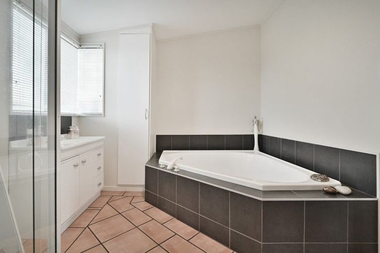 Photo of property in 402 Lumsden Road, Akina, Hastings, 4122