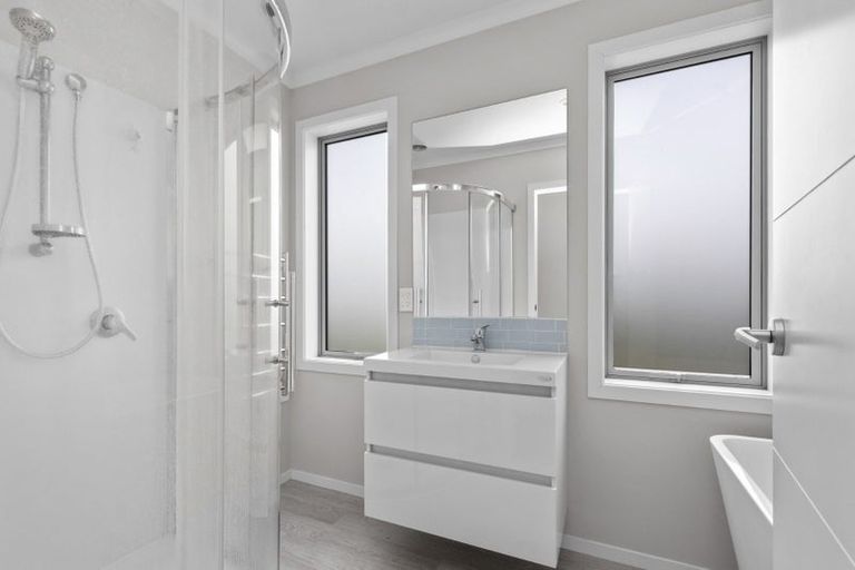 Photo of property in 129 Forest Lake Road, Forest Lake, Hamilton, 3200