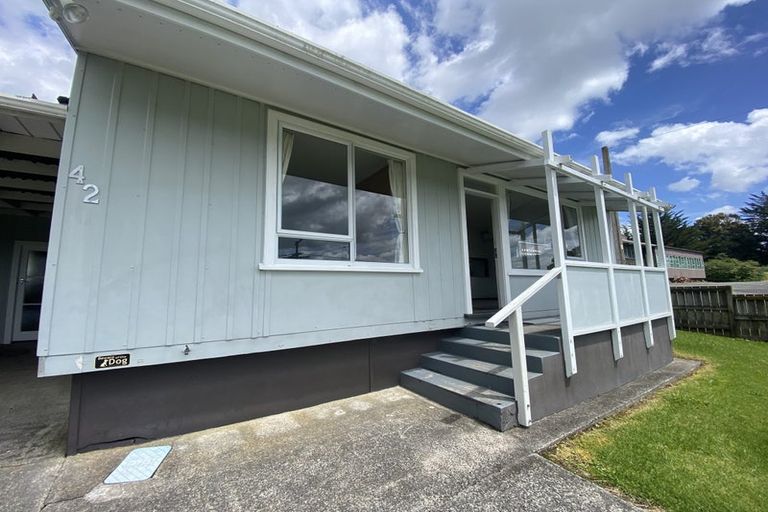 Photo of property in 42 View Street, Maungaturoto, 0520