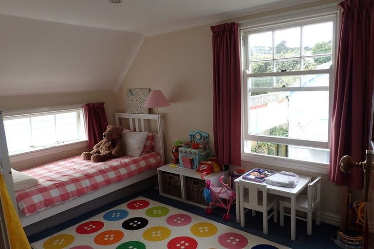 Photo of property in 10 Somerset Avenue, Newtown, Wellington, 6021