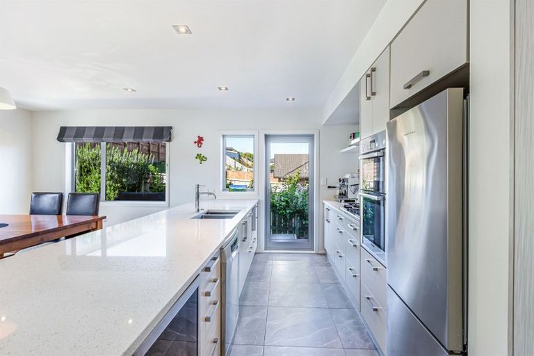 Photo of property in 5 Kaimai Place, Aotea, Porirua, 5024