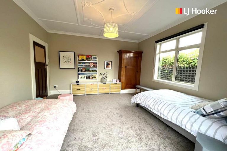 Photo of property in 64 Royal Crescent, Saint Kilda, Dunedin, 9012