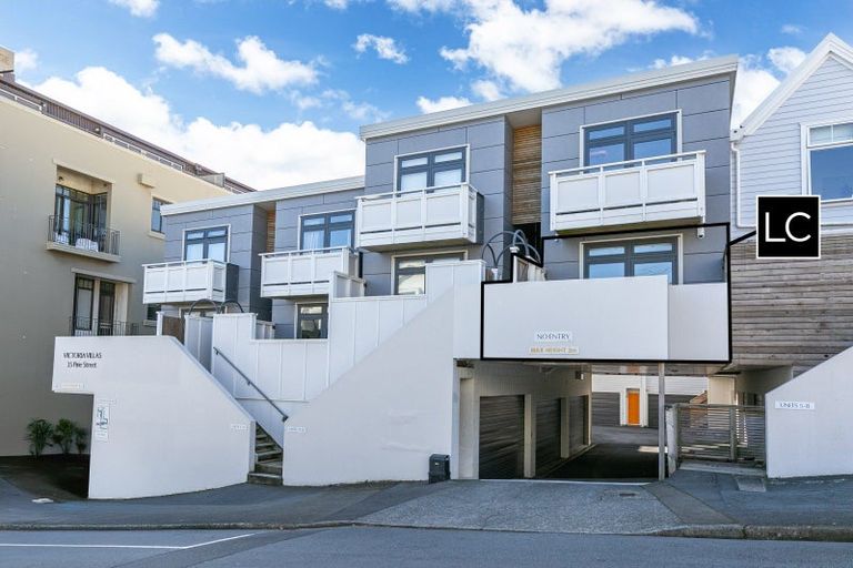 Photo of property in Pirie Street Townhouses, 4/35 Pirie Street, Mount Victoria, Wellington, 6011