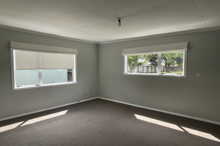 Photo of property in 22a Sussex Street, Levin, 5510
