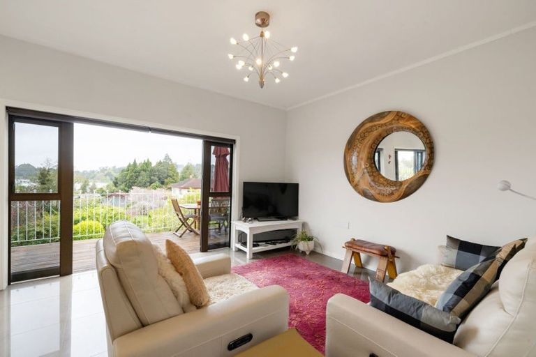 Photo of property in 150 Lake Crescent, Hamilton Lake, Hamilton, 3204