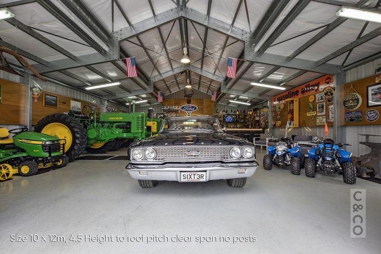 Photo of property in 1239 Peak Road, Helensville, 0875