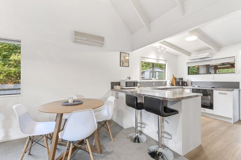 Photo of property in 13a Heuchan Lane, Wanaka, 9305