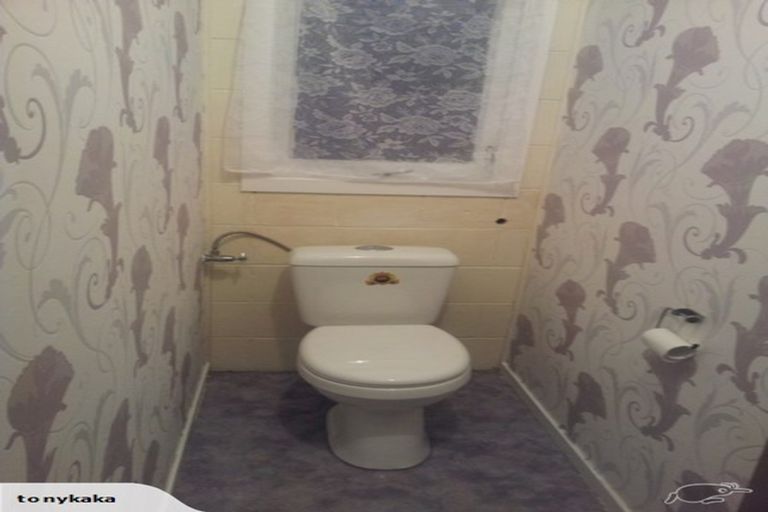 Photo of property in 1/66 Flanshaw Road, Te Atatu South, Auckland, 0610