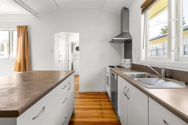 Photo of property in 11 Fow Street, Hamilton Central, Hamilton, 3204