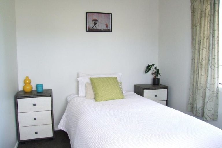 Photo of property in 30 Burns Street, Milton, 9220