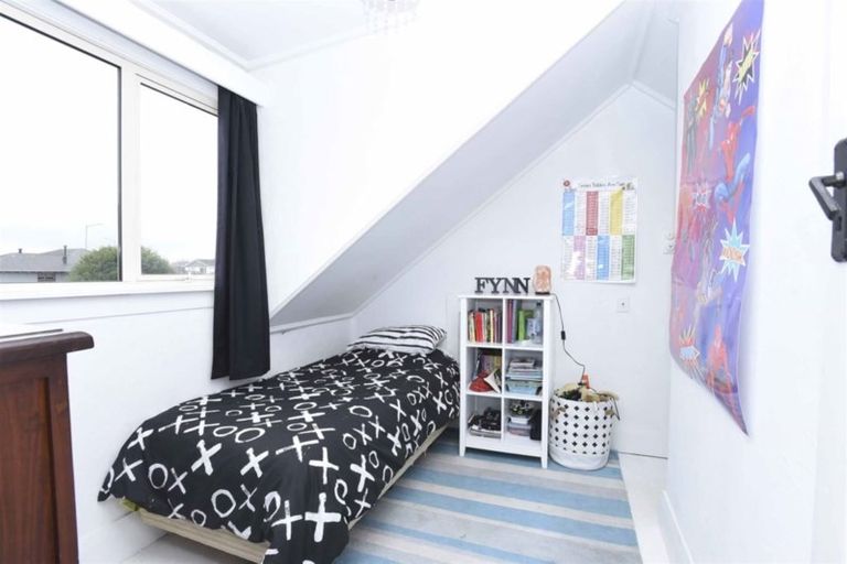 Photo of property in 27 Banks Street, Richmond, Invercargill, 9810