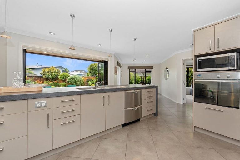 Photo of property in 36 Winslow Court, Huntington, Hamilton, 3210