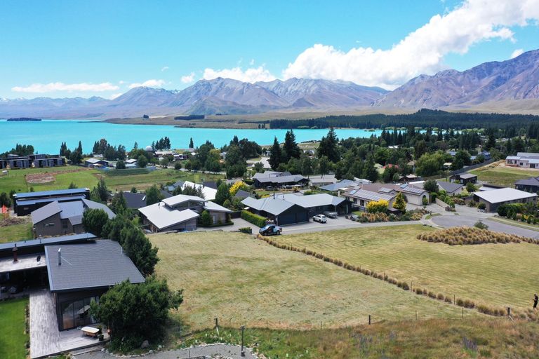 Photo of property in 11 Sams Place, Lake Tekapo, 7999