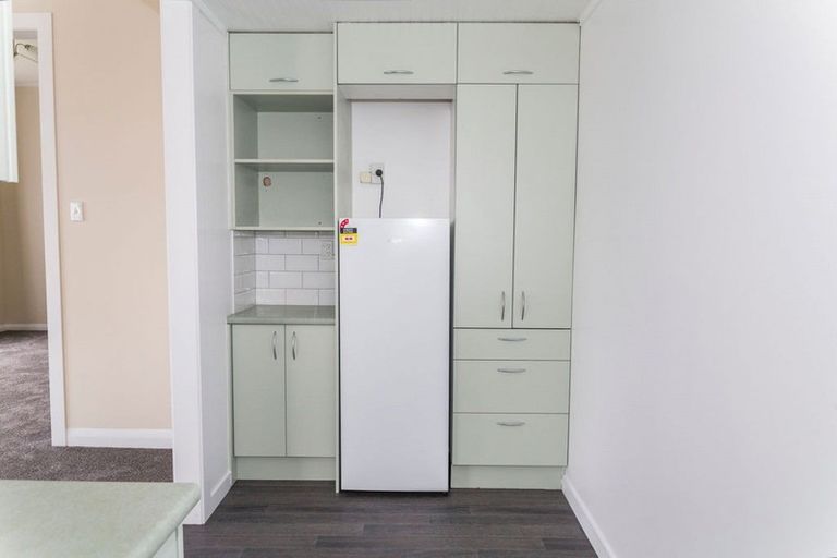 Photo of property in 40 Mcphee Street, Dannevirke, 4930