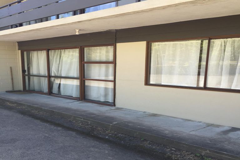 Photo of property in 2/12 Oakley Avenue, Claudelands, Hamilton, 3214