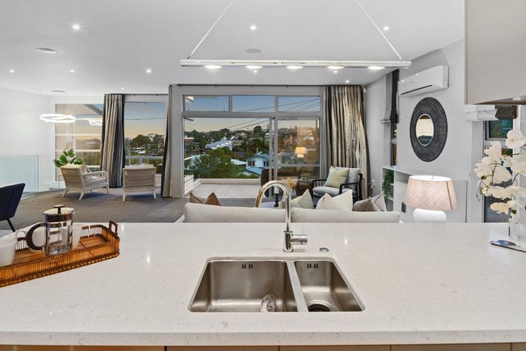 Photo of property in 48 Hebron Road, Waiake, Auckland, 0630