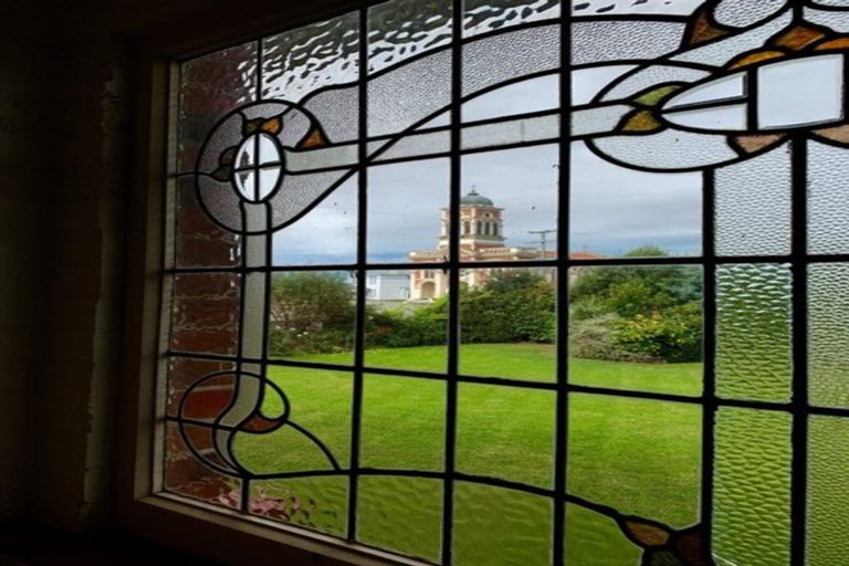 Photo of property in 1 Parsonage Road, Waimate, 7924