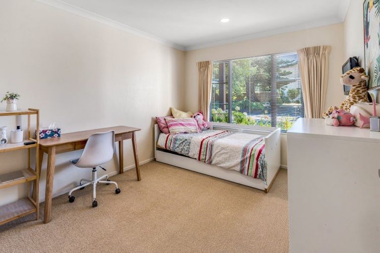 Photo of property in 23 Seneca Court, Golflands, Auckland, 2013