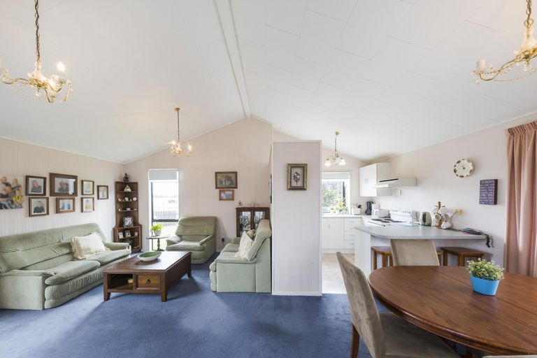 Photo of property in 128 Kelvin Grove Road, Kelvin Grove, Palmerston North, 4414