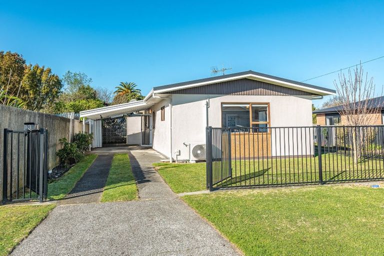 Photo of property in 3 Queen Street, Aramoho, Whanganui, 4500