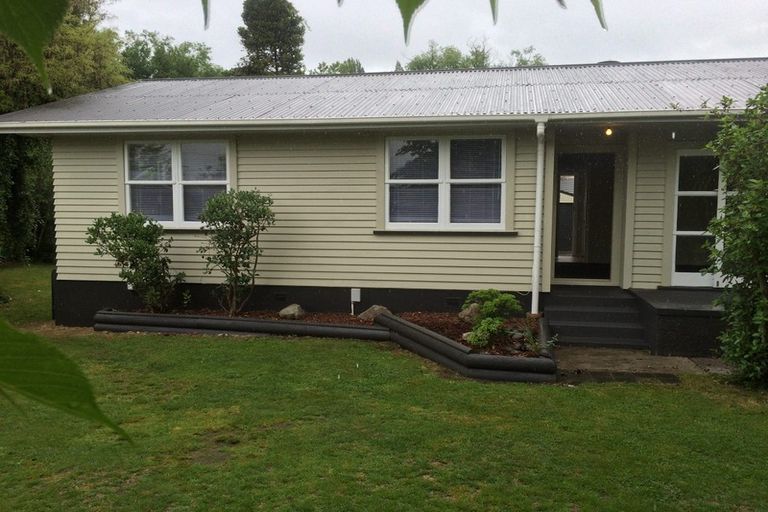 Photo of property in 4 Clyde Street, Utuhina, Rotorua, 3015