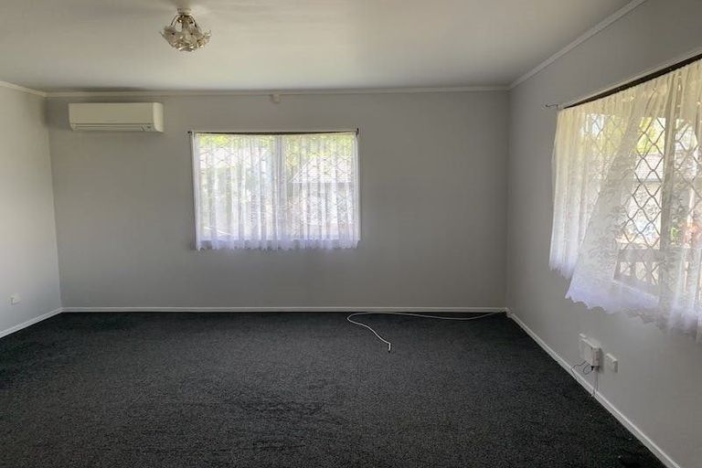 Photo of property in 2/27 Malaspina Place, Papatoetoe, Auckland, 2025