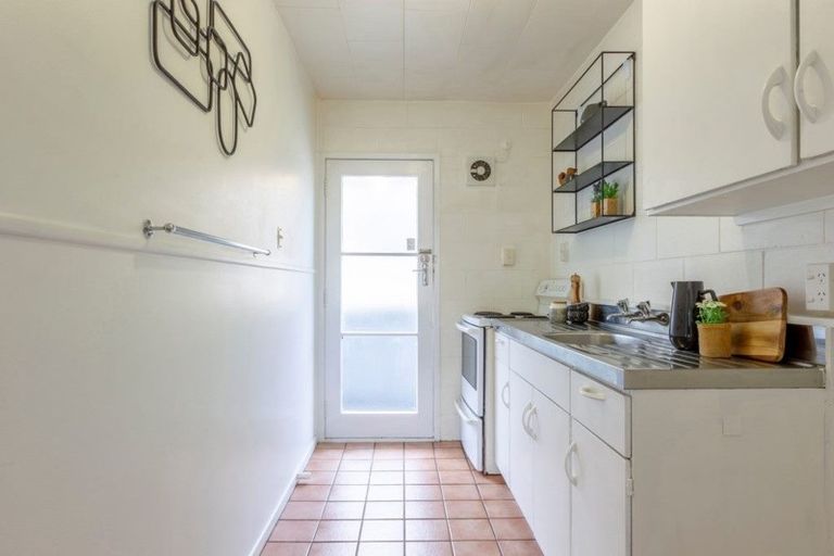 Photo of property in 4/6 Opoia Road, Hamilton East, Hamilton, 3216