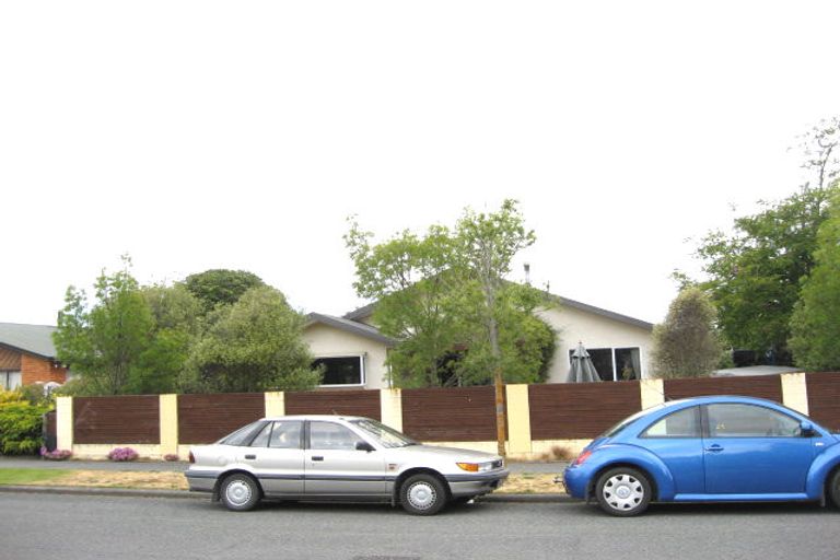 Photo of property in 69 Anglesea Avenue, Parklands, Christchurch, 8083