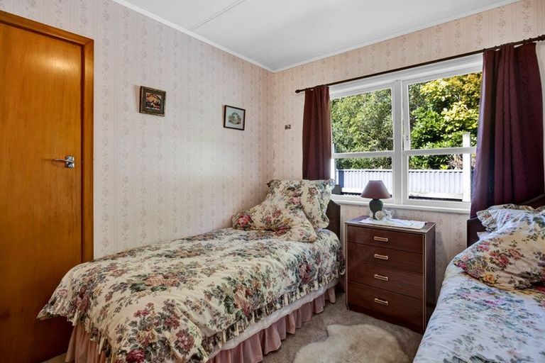 Photo of property in 16 Hunter Street, Hawera, 4610