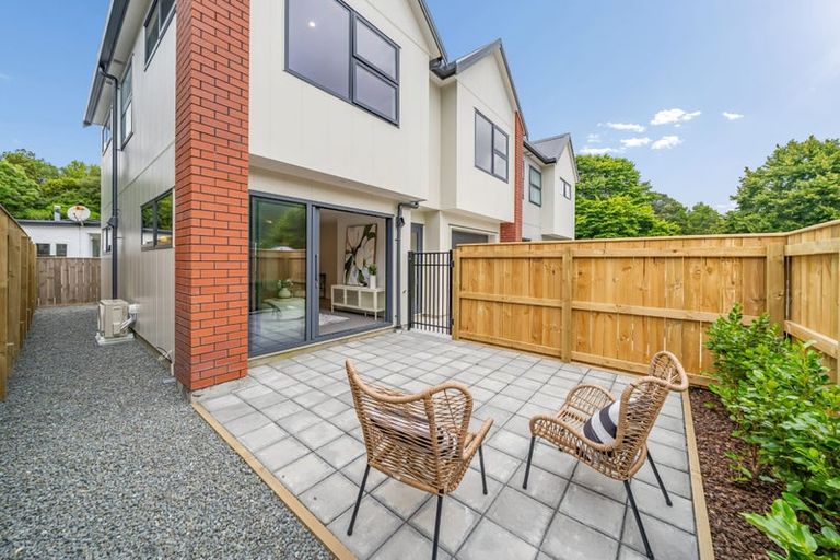 Photo of property in 2/60 Akatarawa Road, Brown Owl, Upper Hutt, 5018