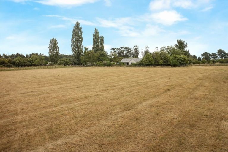 Photo of property in 31 Otawa Drive, West Taratahi, Masterton, 5887