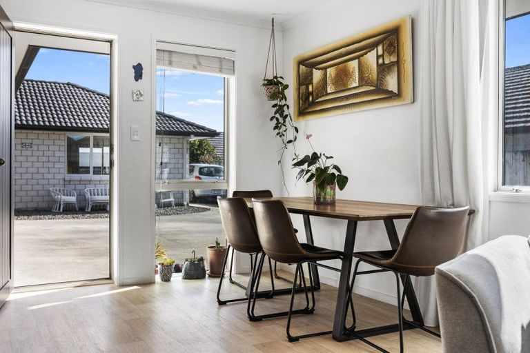 Photo of property in 24 Benmore Crescent, Pyes Pa, Tauranga, 3112